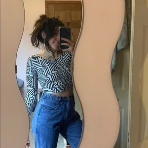 cool patterned crop top!!